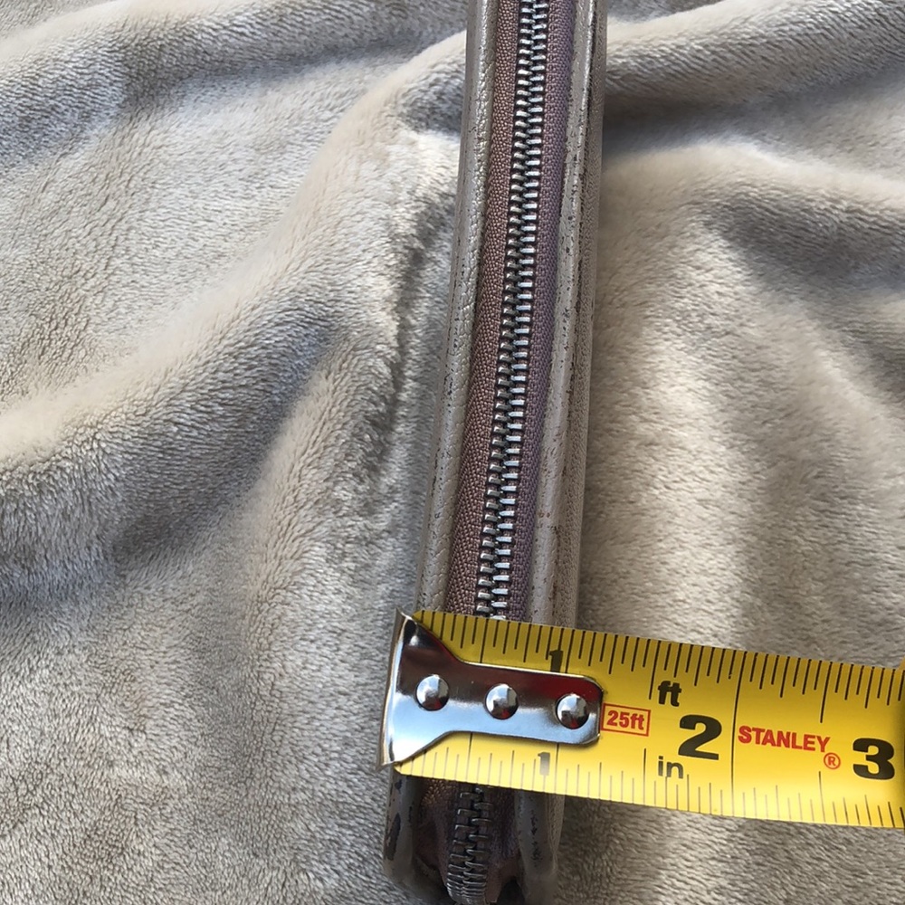 LOEWE Zip Around Amazona Wallet - Picture 8 of 16